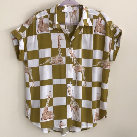 Jane and Delancey Tops - Jane & Delancey Giraffe Print Checkered Shirt Blouse Top